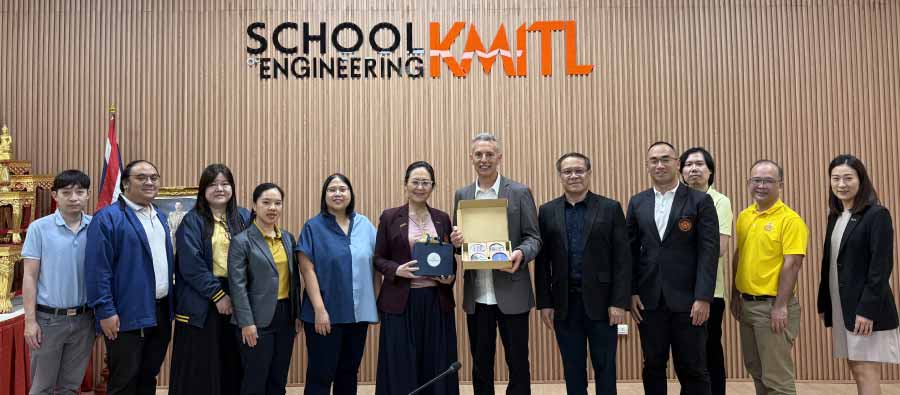 Brad Fuster, Provost and Vice President for Student Affairs meeting with King Mongkut's Institute of Technology